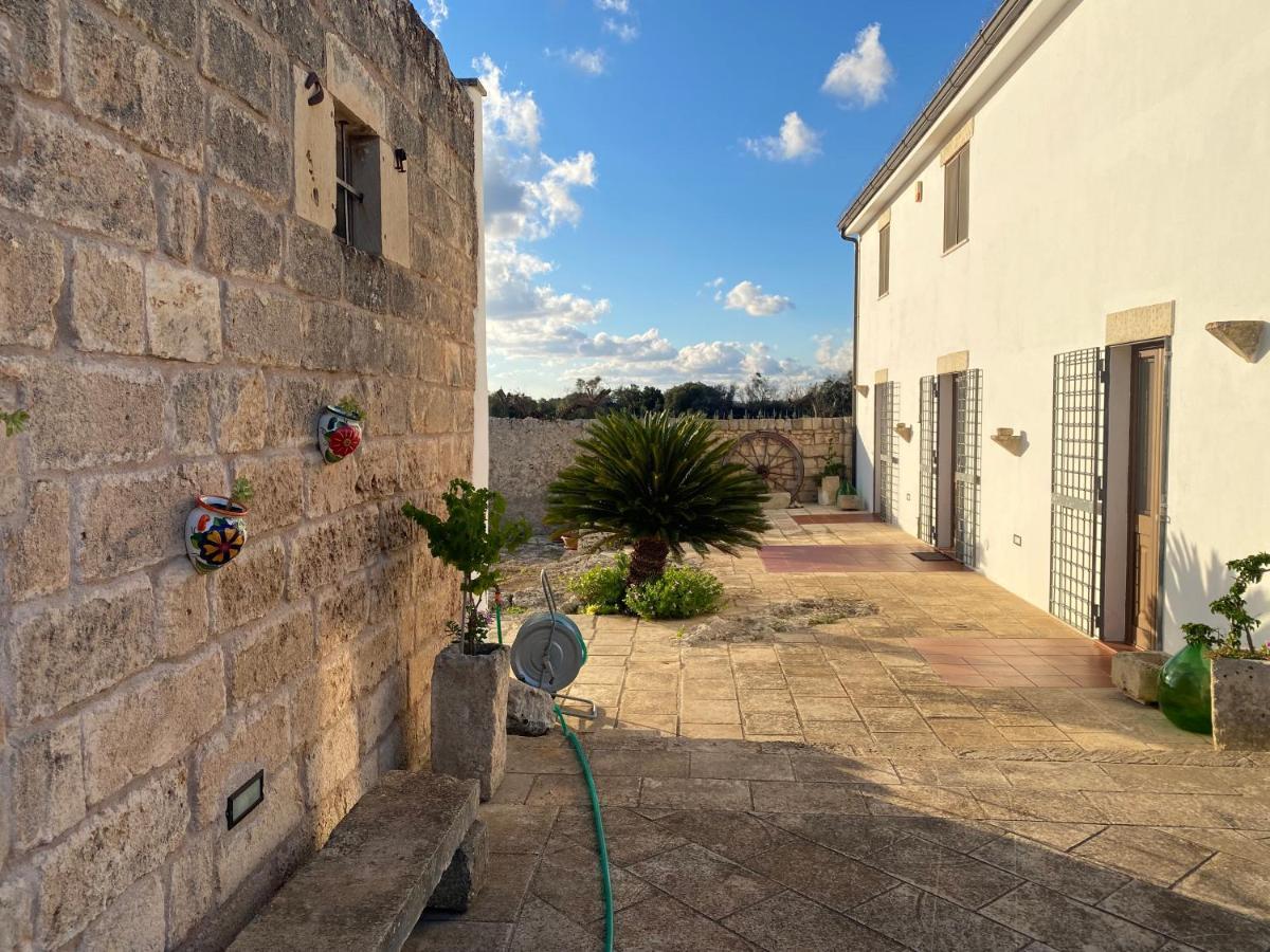 Agriturismo Masseria Saittole Carpignano Salentino Exteriör bild