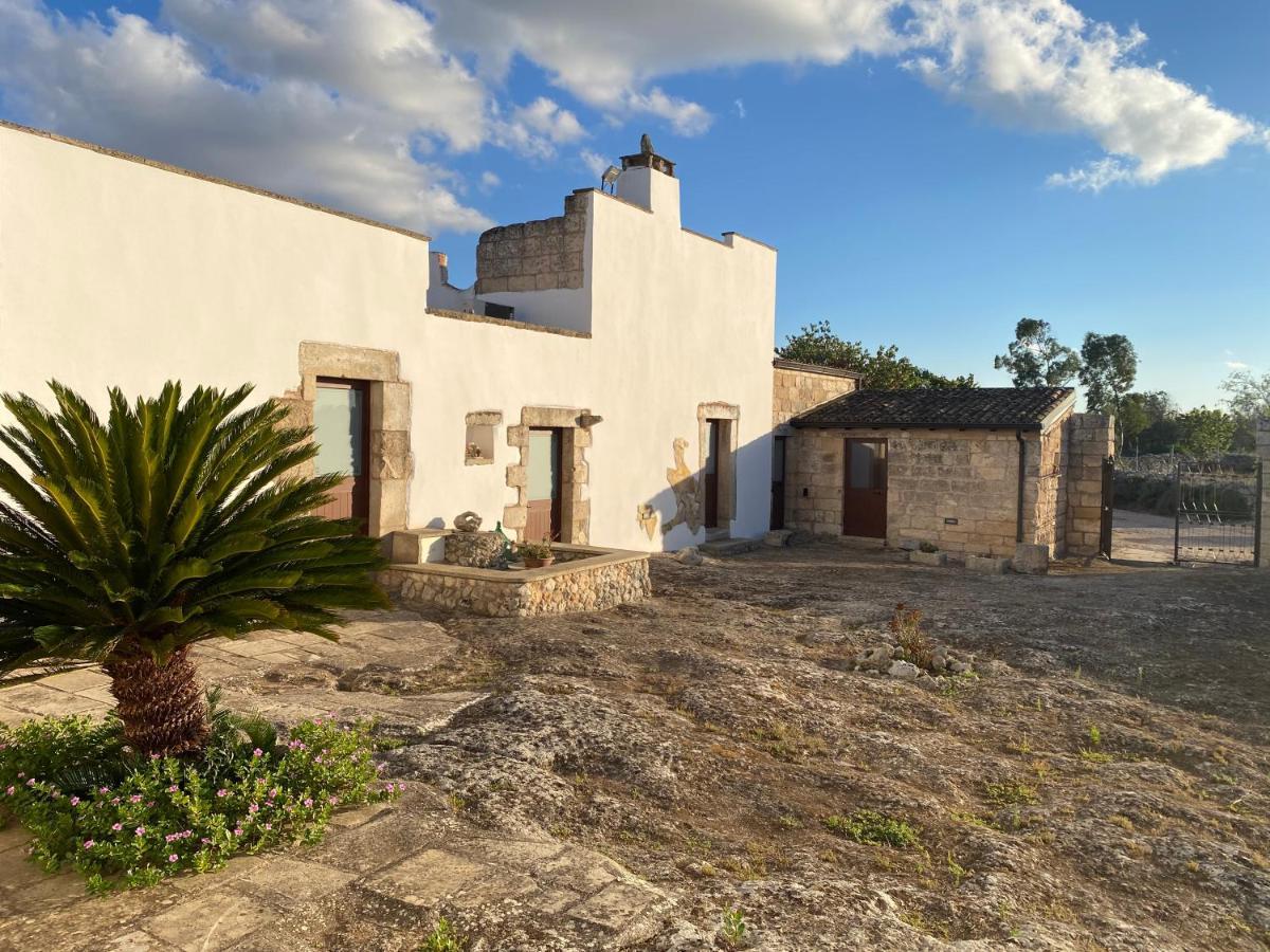 Agriturismo Masseria Saittole Carpignano Salentino Exteriör bild