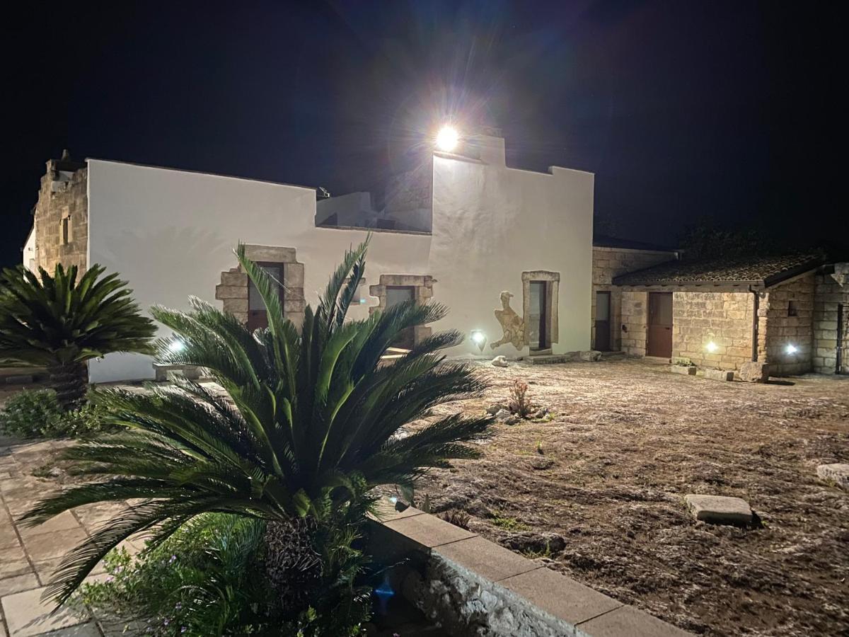 Agriturismo Masseria Saittole Carpignano Salentino Exteriör bild