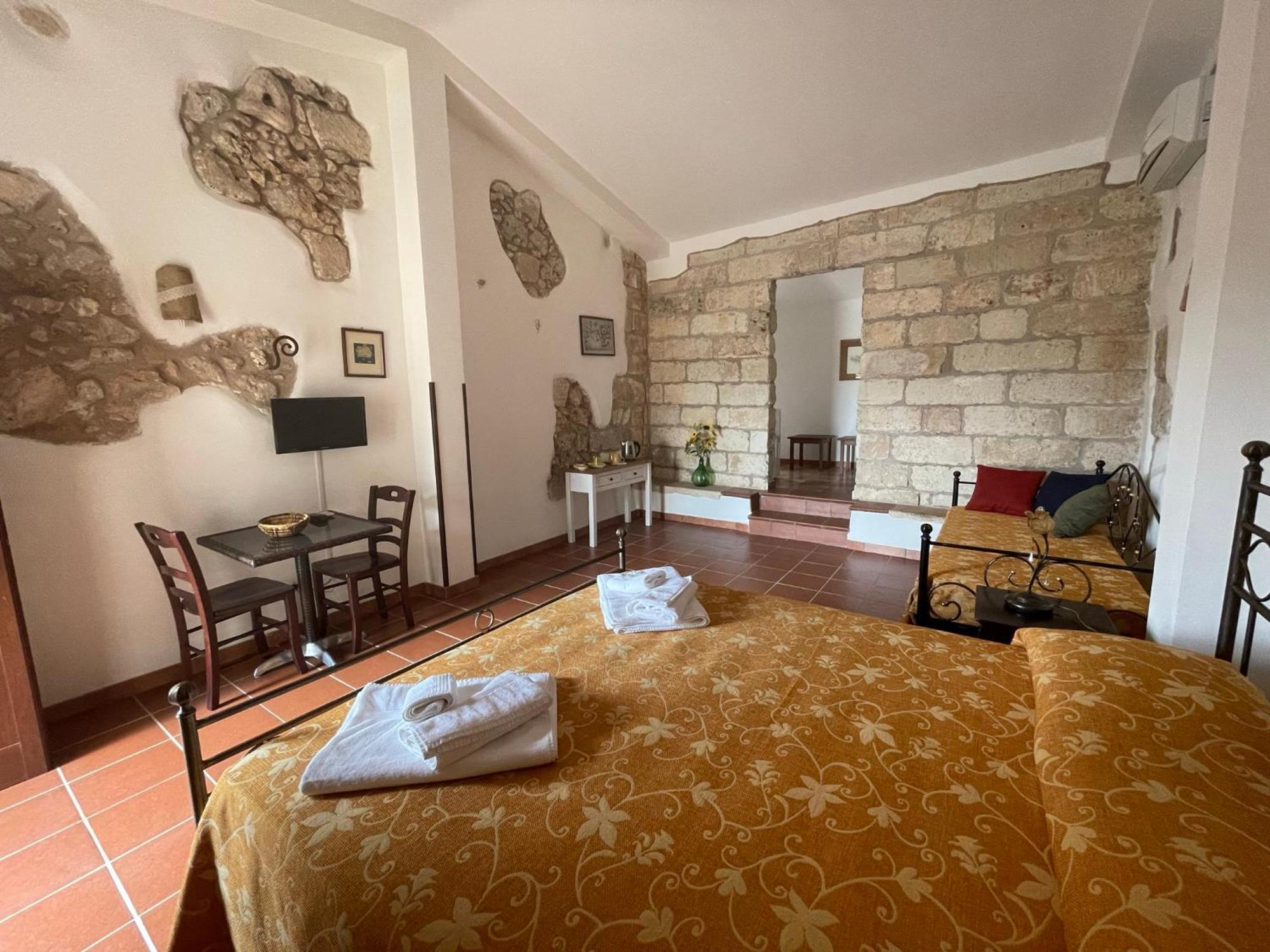 Agriturismo Masseria Saittole Carpignano Salentino Exteriör bild