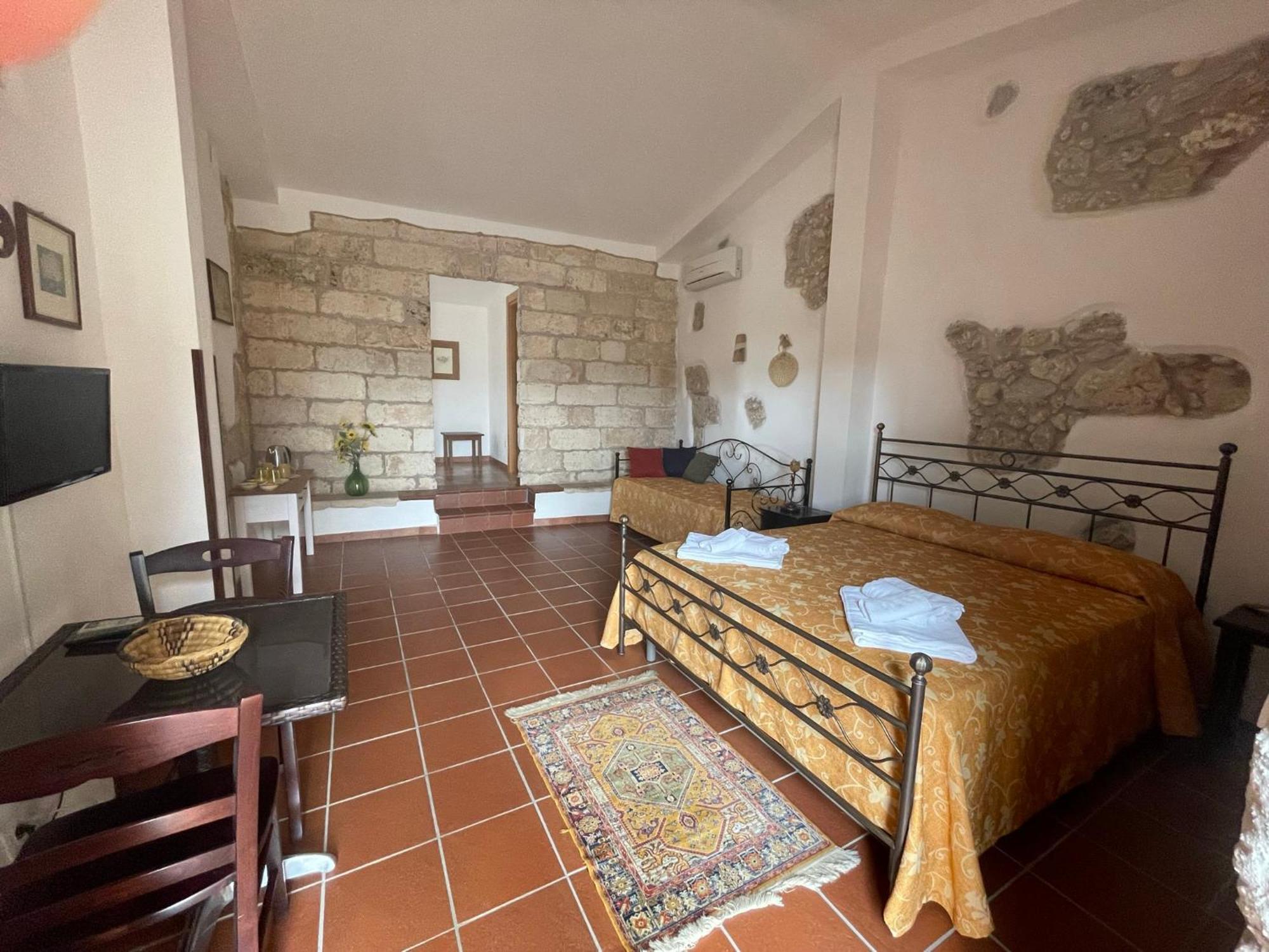 Agriturismo Masseria Saittole Carpignano Salentino Exteriör bild